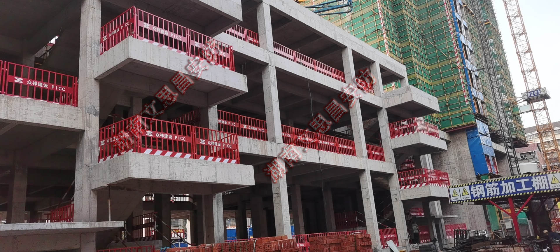 湖南文思昌制管有限公司,臨邊防護欄,建筑安防設施廠家,安全體驗館,VR虛擬體驗館,施工電梯門,VR體驗館,鋼筋加工棚,卸料平臺,施工電梯安全門,